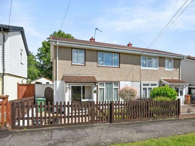 Property for sale in Harrow Weald, Greater London