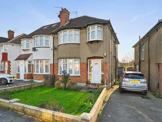 Property for sale in Lane, Greater London