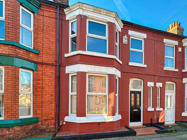 Property for sale in Calderstones