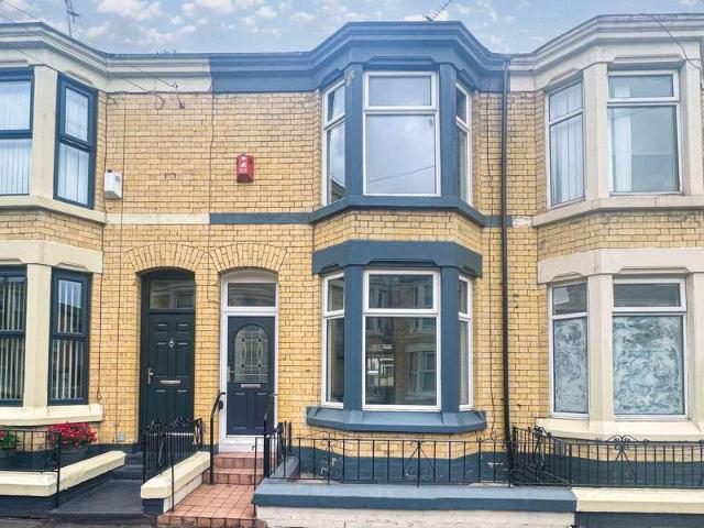 Property for sale in Kensington, Calderstones