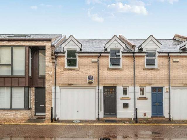 Property for sale in Arbury, Cambridgeshire
