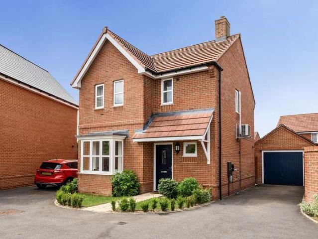 Property for sale in Amesbury