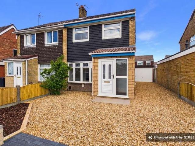 Property for rent in Lingley Green, Warrington