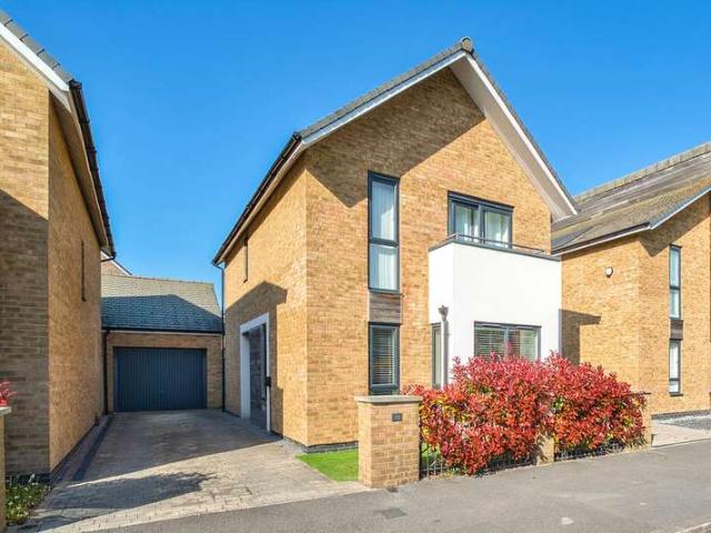 Property for sale in Locking Parklands, Locking