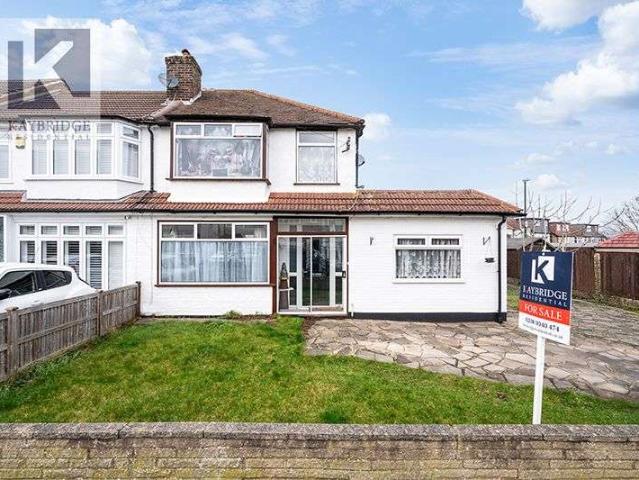 Property for sale in Worcester Park, Greater London