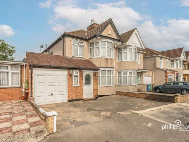 Property for sale in Kenton, Greater London