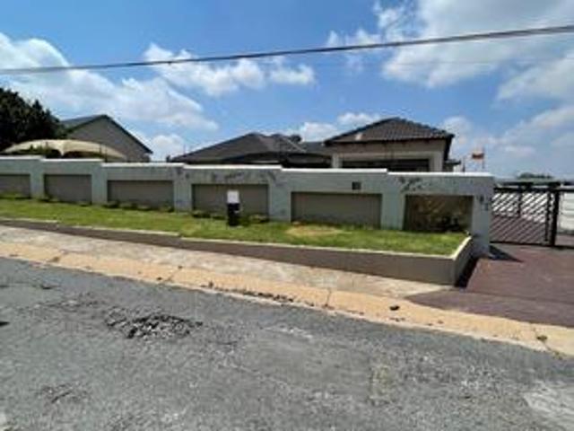 House for sale in Nooitgedacht, Gauteng