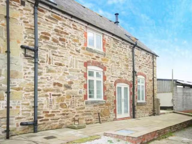 House for rent in Llanferres, Wales