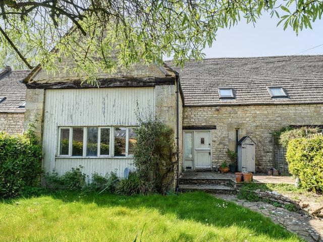 House for sale in Fossebridge, Gloucestershire