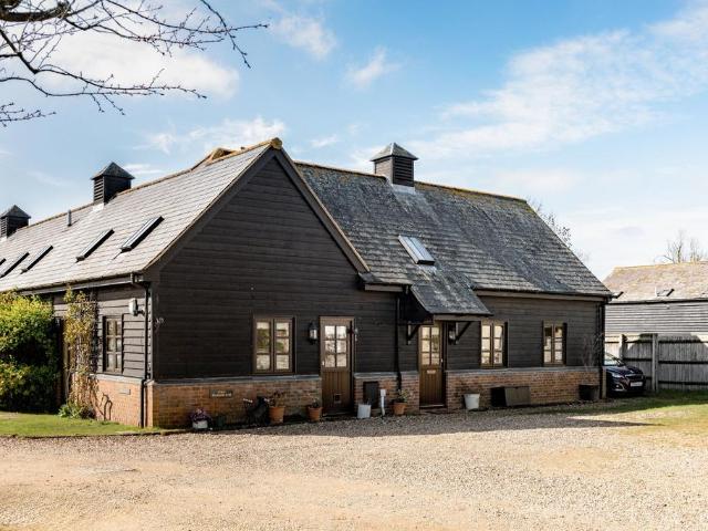 House for sale in Wilstone, Pouchen End
