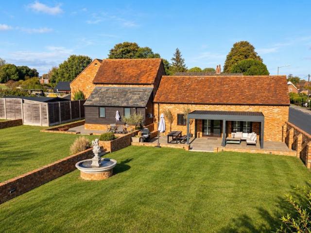 House for sale in Bierton, Buckinghamshire