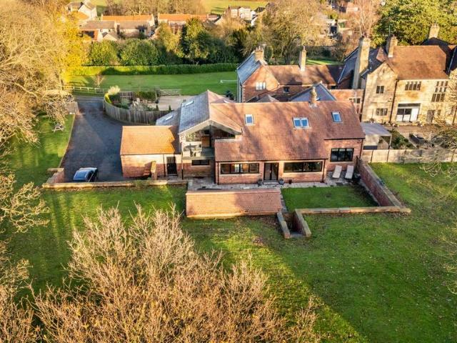 House for sale in Badsworth, West Yorkshire