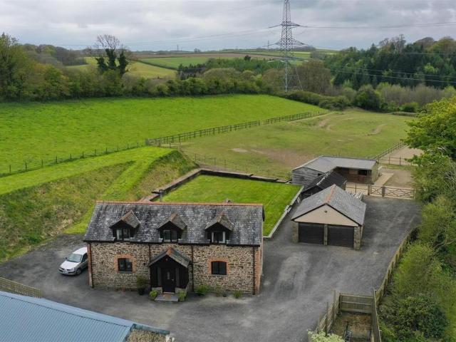 House for sale in Alverdiscott, Brandis Corner