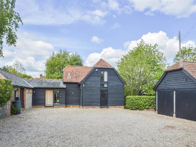 House for sale in Chipping Hill, Essex