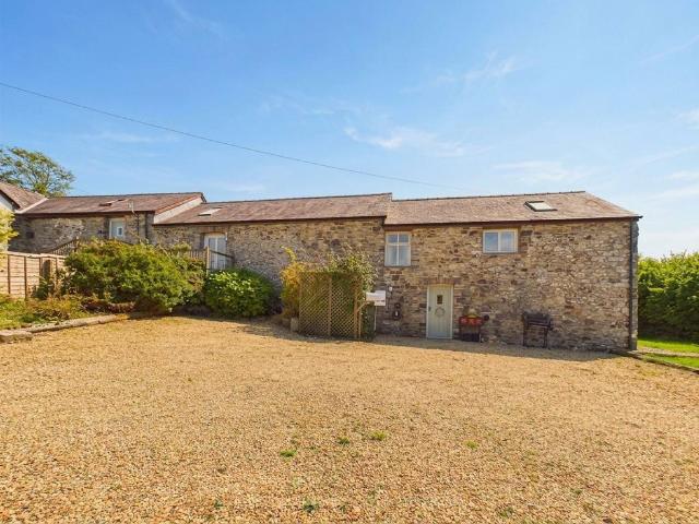 House for sale in New Moat
