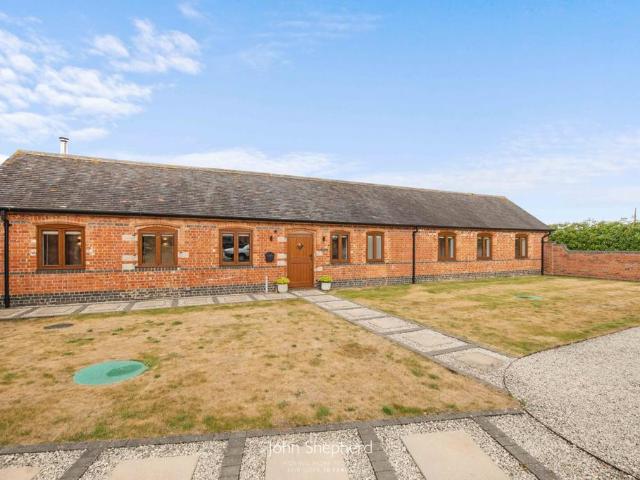House for sale in Alderminster, Warwickshire