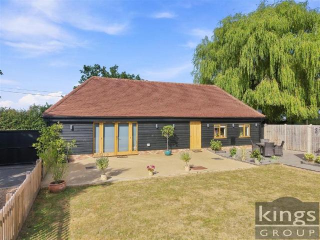 House for sale in Threshers Bush, Epping