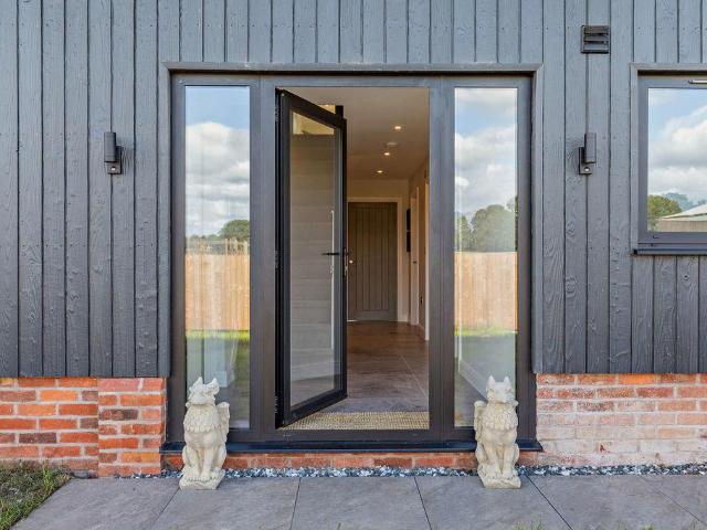 House for sale in Stoke and Hurleston, Barbridge