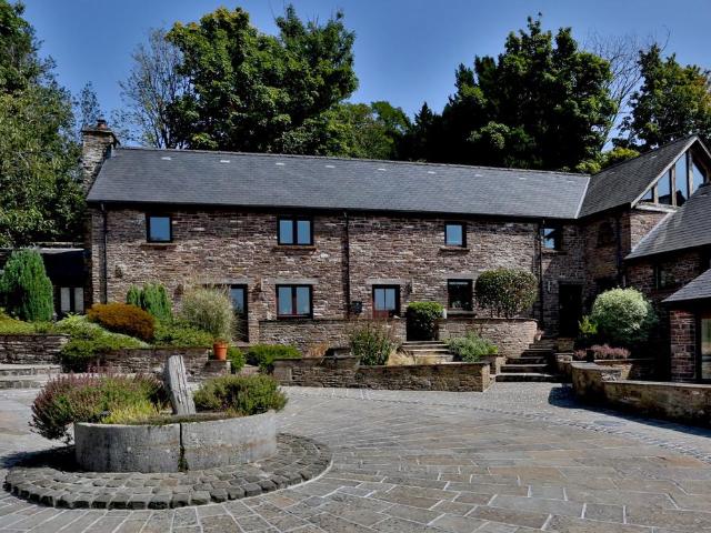 House for sale in Cathedine, Wales