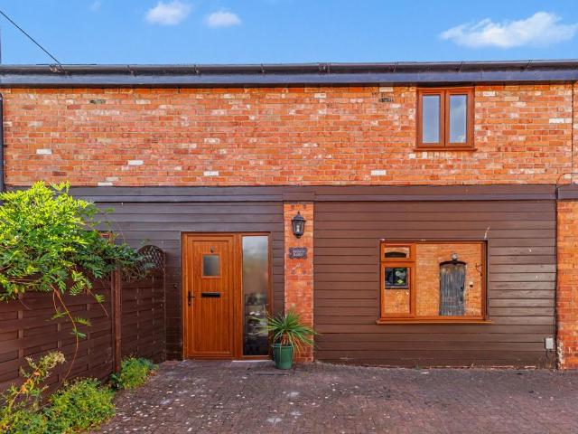 House for sale in Crookhill, Worcestershire