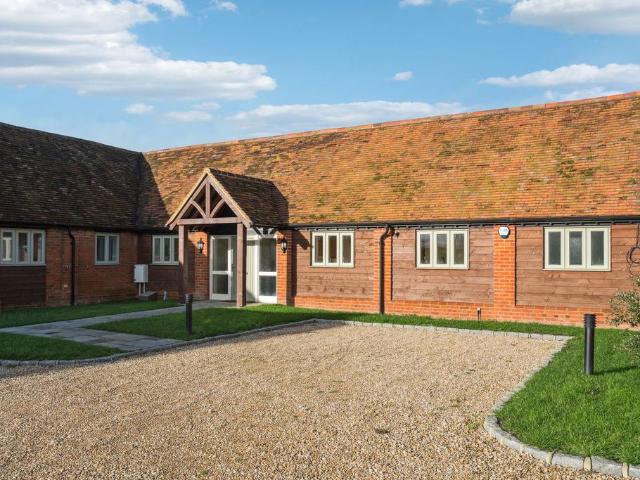 House for sale in Weedon Hill, Weedon