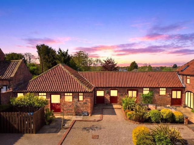 House for sale in Thorpe Willoughby, North Yorkshire