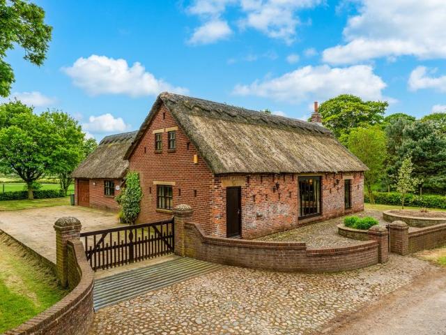 House for sale in Little Eccleston-with-Larbreck, Lancashire