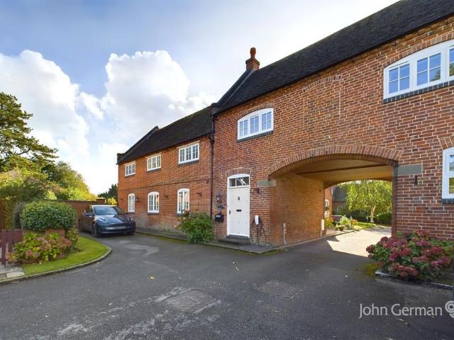 House for sale in Beamhurst, Staffordshire
