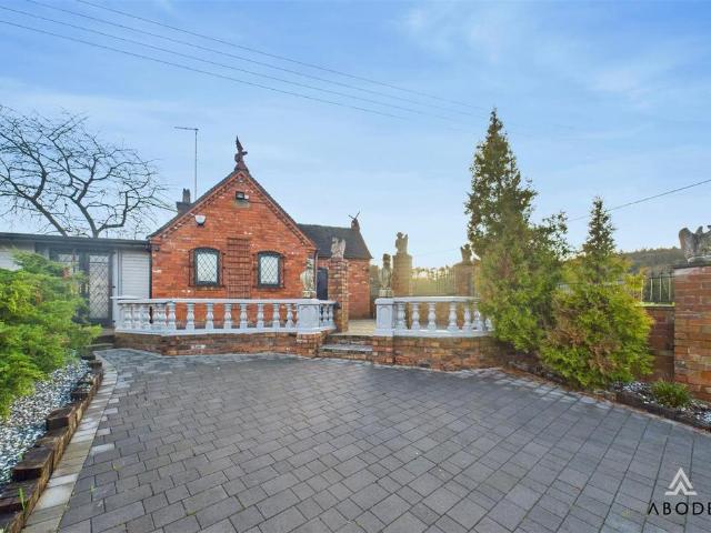House for sale in Beamhurst, Staffordshire
