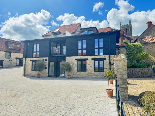 House for sale in Stalbridge
