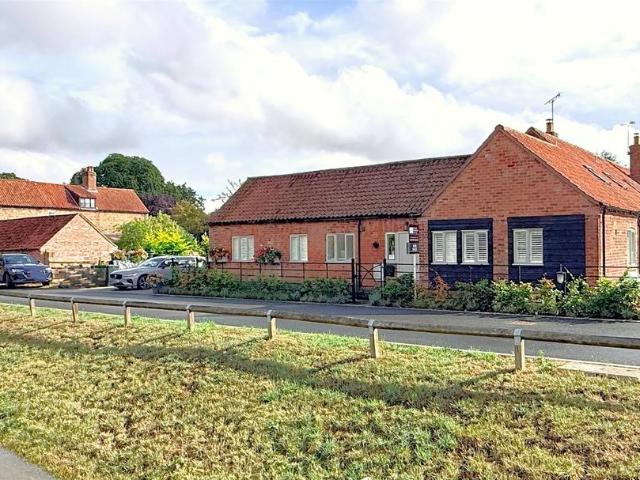House for sale in Barton In Fabis, East Midlands