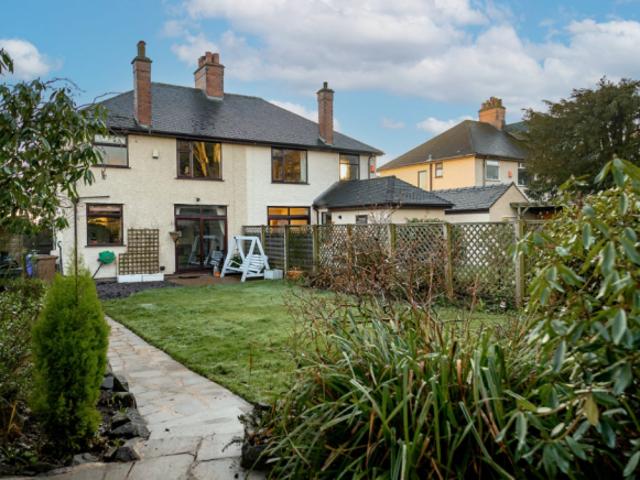 Farm for sale in Oakhill, Stoke