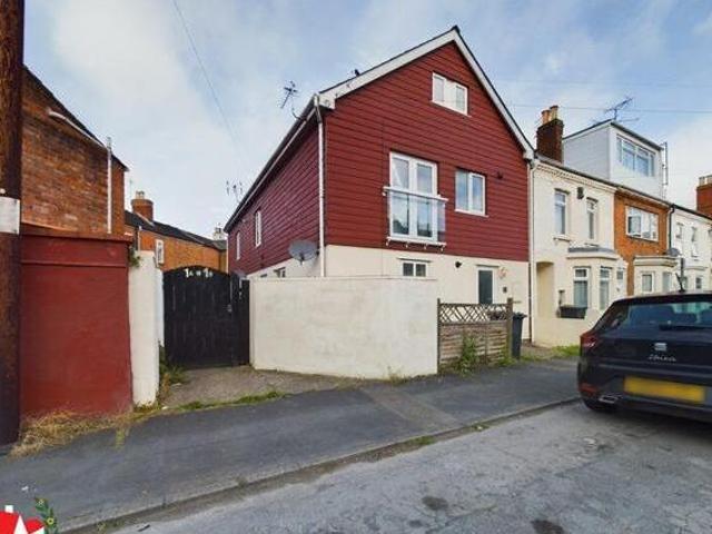 House for sale in Gloucester, Gloucestershire