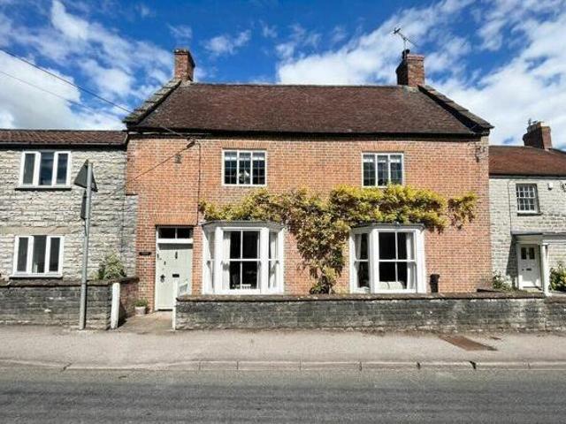 House for sale in Langport, Somerset