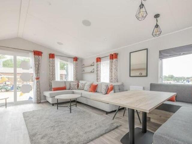 House for sale in Northampton, Northamptonshire