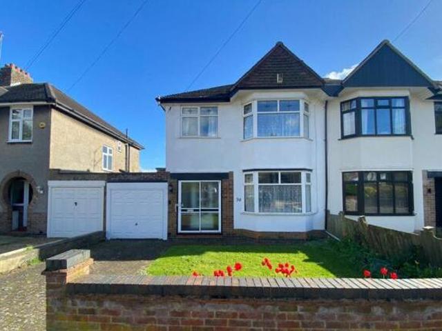 House for sale in Northampton, Northamptonshire