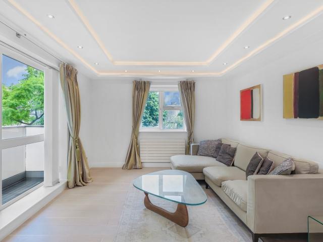 Apartment for rent in Belsize Park, Greater London