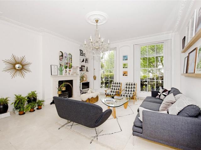 House for rent in Chalk Farm, Greater London