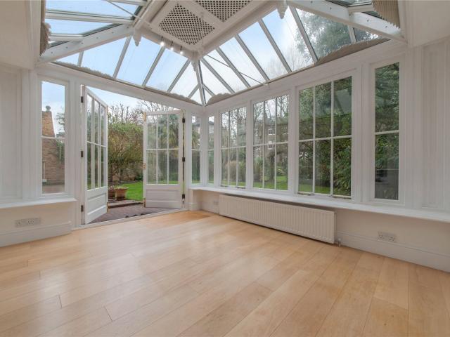 Apartment for rent in Belsize Park, Greater London