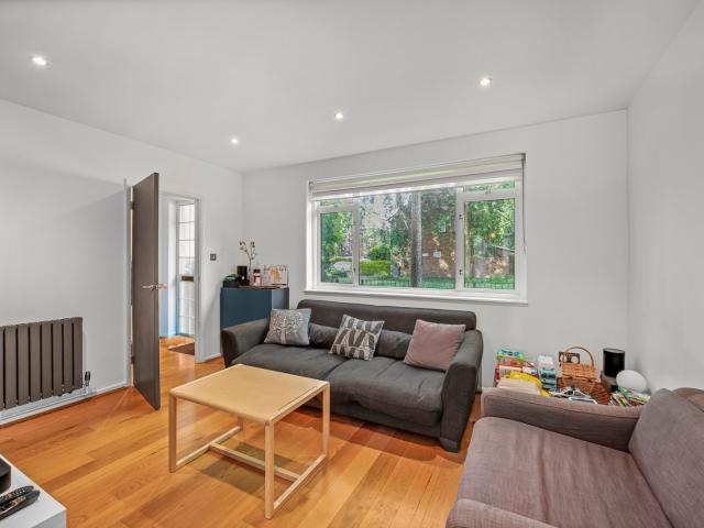 House for rent in Clapham, Greater London