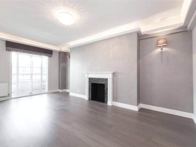 Apartment for rent in Marylebone, Greater London