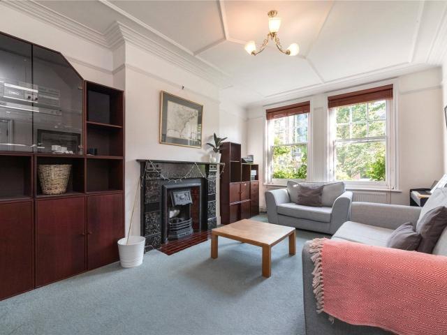 Apartment for rent in Highbury, Greater London
