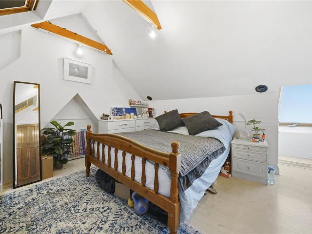 House for rent in Furzedown, Greater London