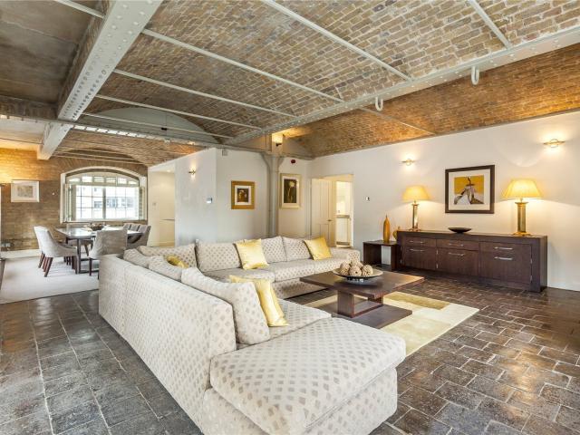 Apartment for rent in Tower Liberty, Wapping