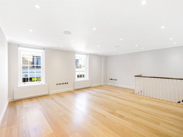 House for rent in Belgravia, Greater London