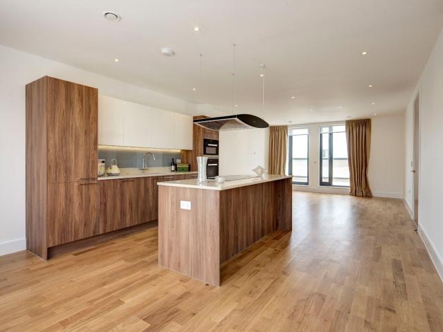 Apartment for rent in Golders Green, Isle Of Man