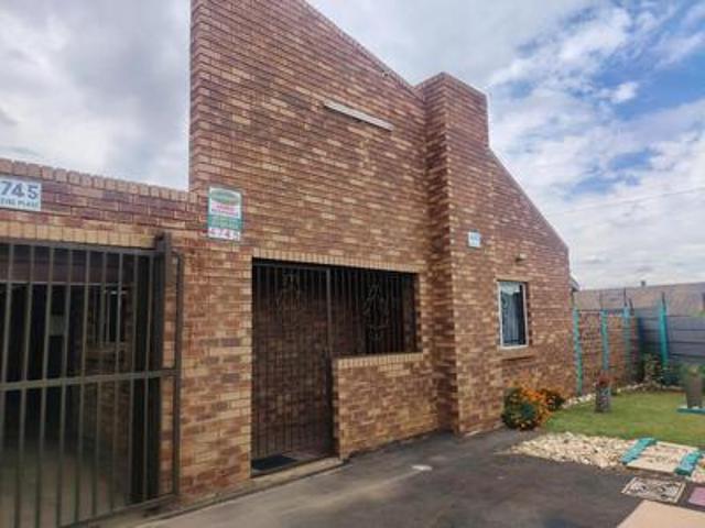 House for sale in Vosloorus, Gauteng