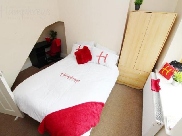 Apartment for rent in Crookes, Isle Of Man