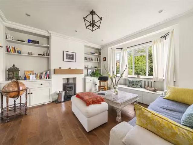 House for rent in Blackhills, Surrey