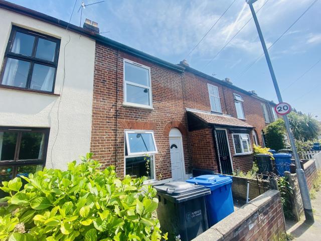 House for rent in Heigham Grove, East Bank